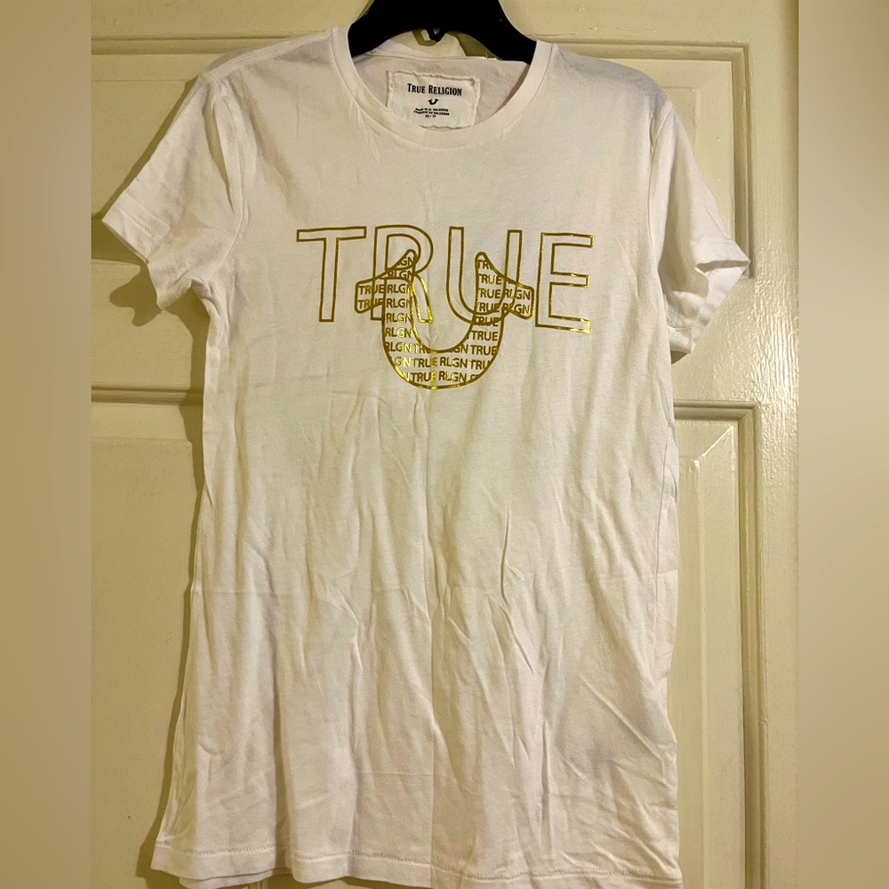 White True Religion tee shirt